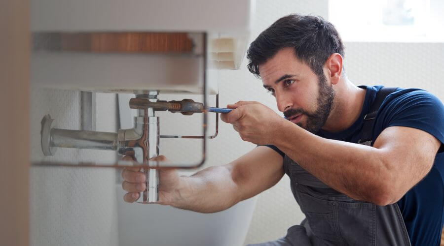 Water heater thermostat replacement in Portsmouth, RI